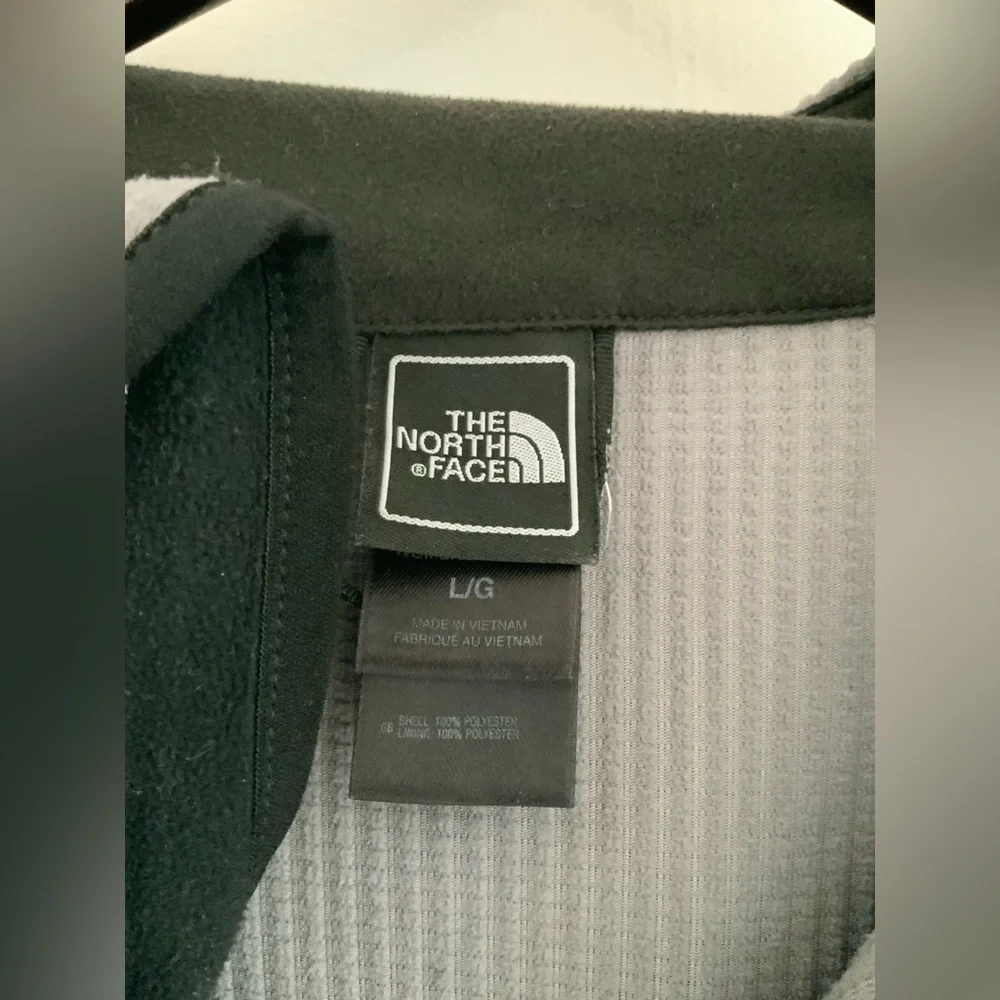 North Face Black Windwall Soft Jacket - Picture 10 of 12